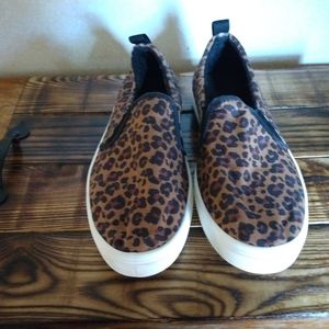 Sketchers Leopard print Slip on's